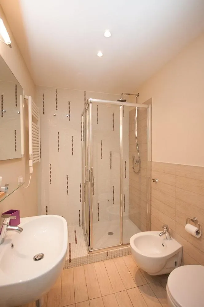 B&B First Floor Rome Guest house