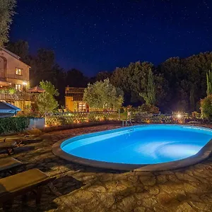 https://pian-delle-more.it-tuscanyhotel.com